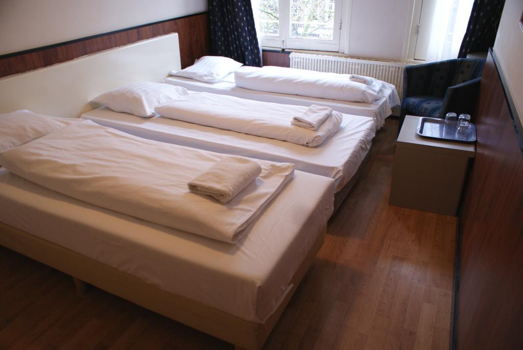 Budget Hotel Thorbecke Amsterdam Room photo