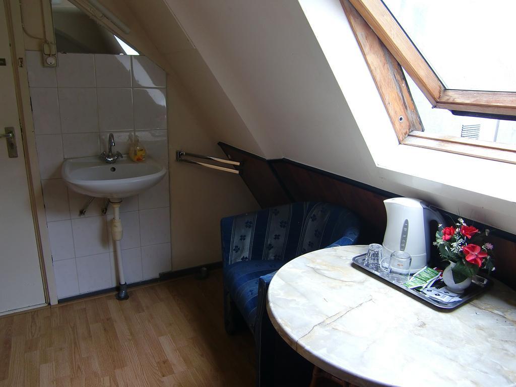 Budget Hotel Thorbecke Amsterdam Room photo